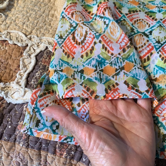 J. Jill sheer button-down sleeveless blouse with sweet print slinky and cool! M - Picture 7 of 8